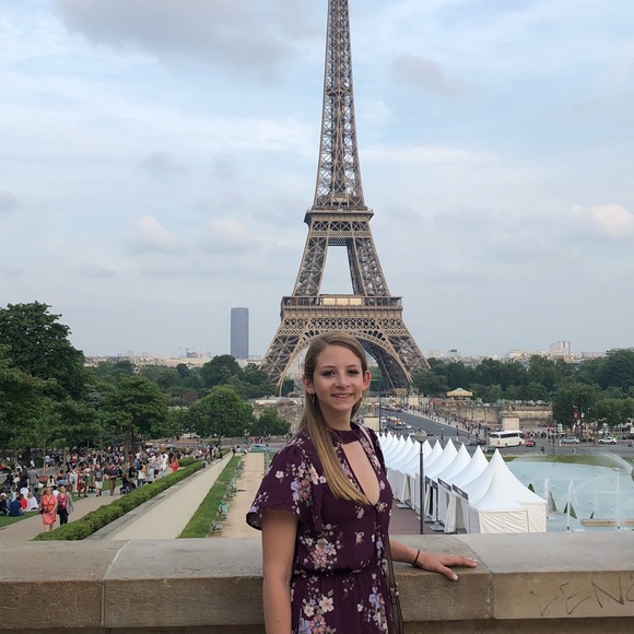 Meet Your Posher, Nicole - Picture 5 of 7